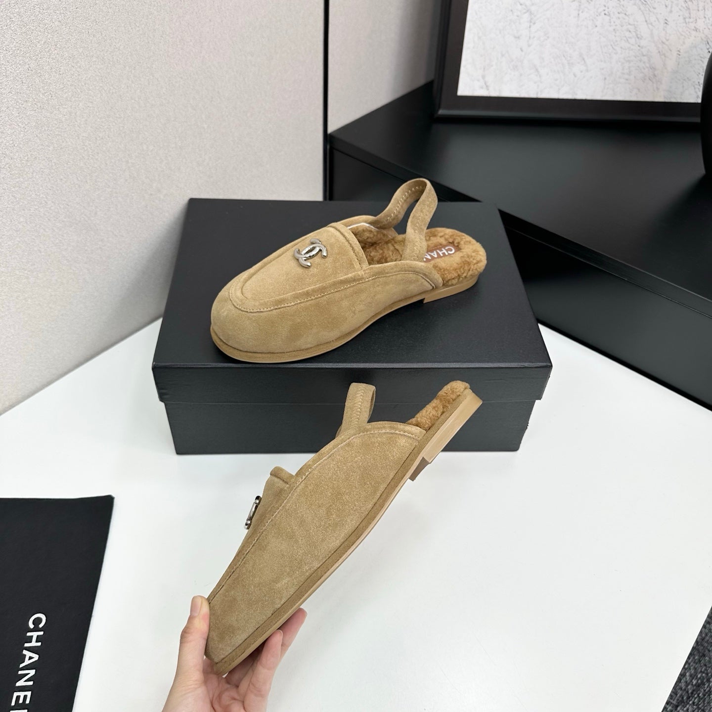 25 Casual suede slippers with fleece lining(KHAKI/BLACK/BROWN/BEIGI)