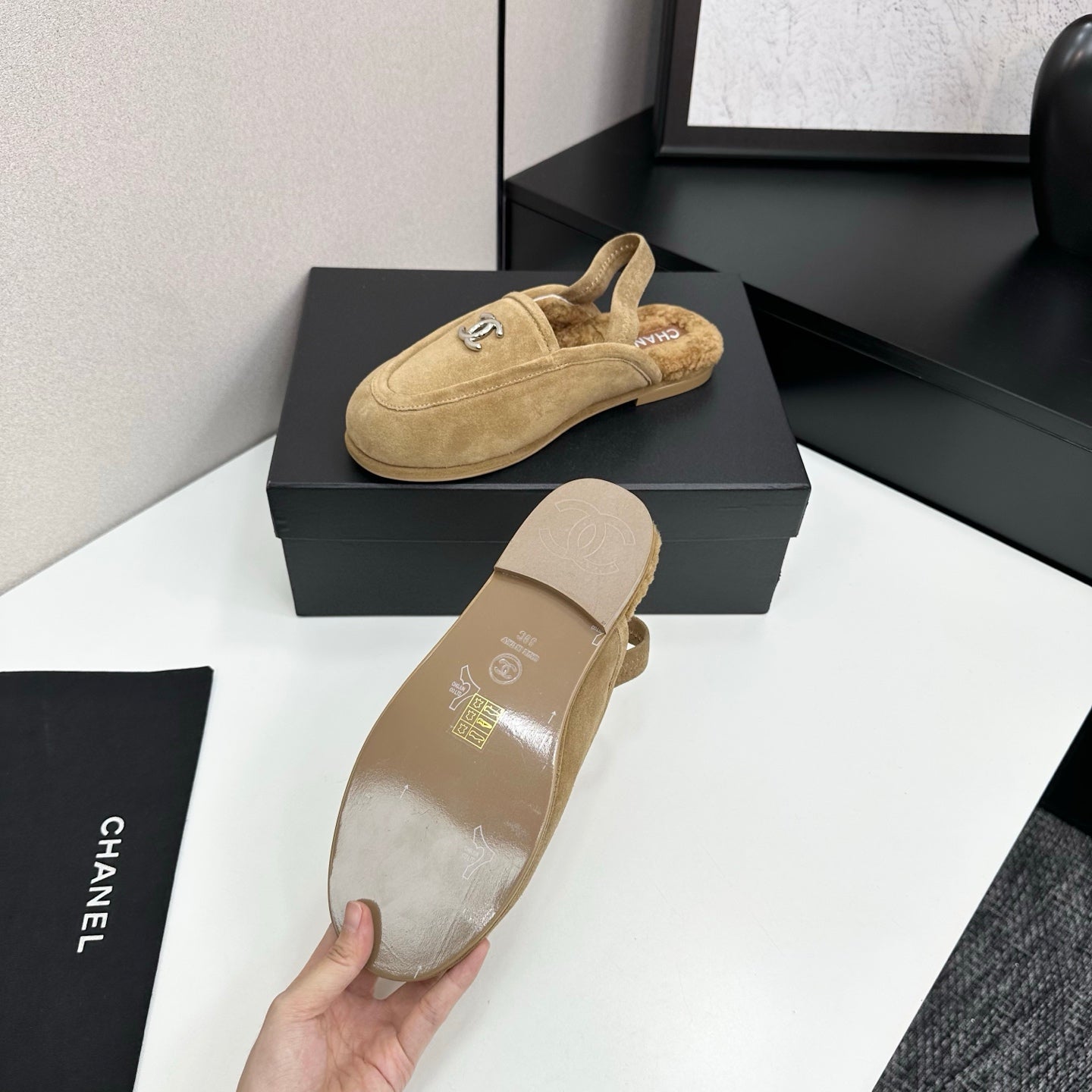 25 Casual suede slippers with fleece lining(KHAKI/BLACK/BROWN/BEIGI)