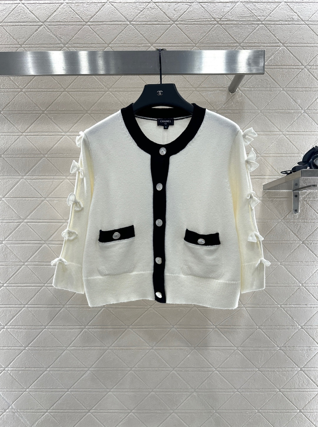 25 Bow decoration cashmere knitted cardigan