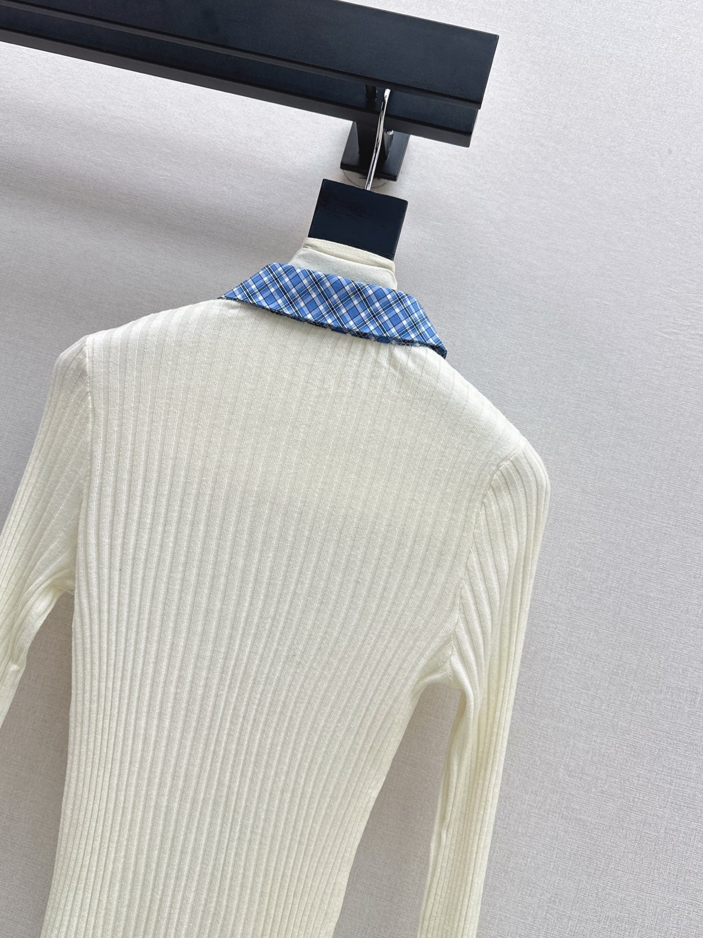 25 New plaid stitching fake two-piece sweater(WHITE/BLACK)
