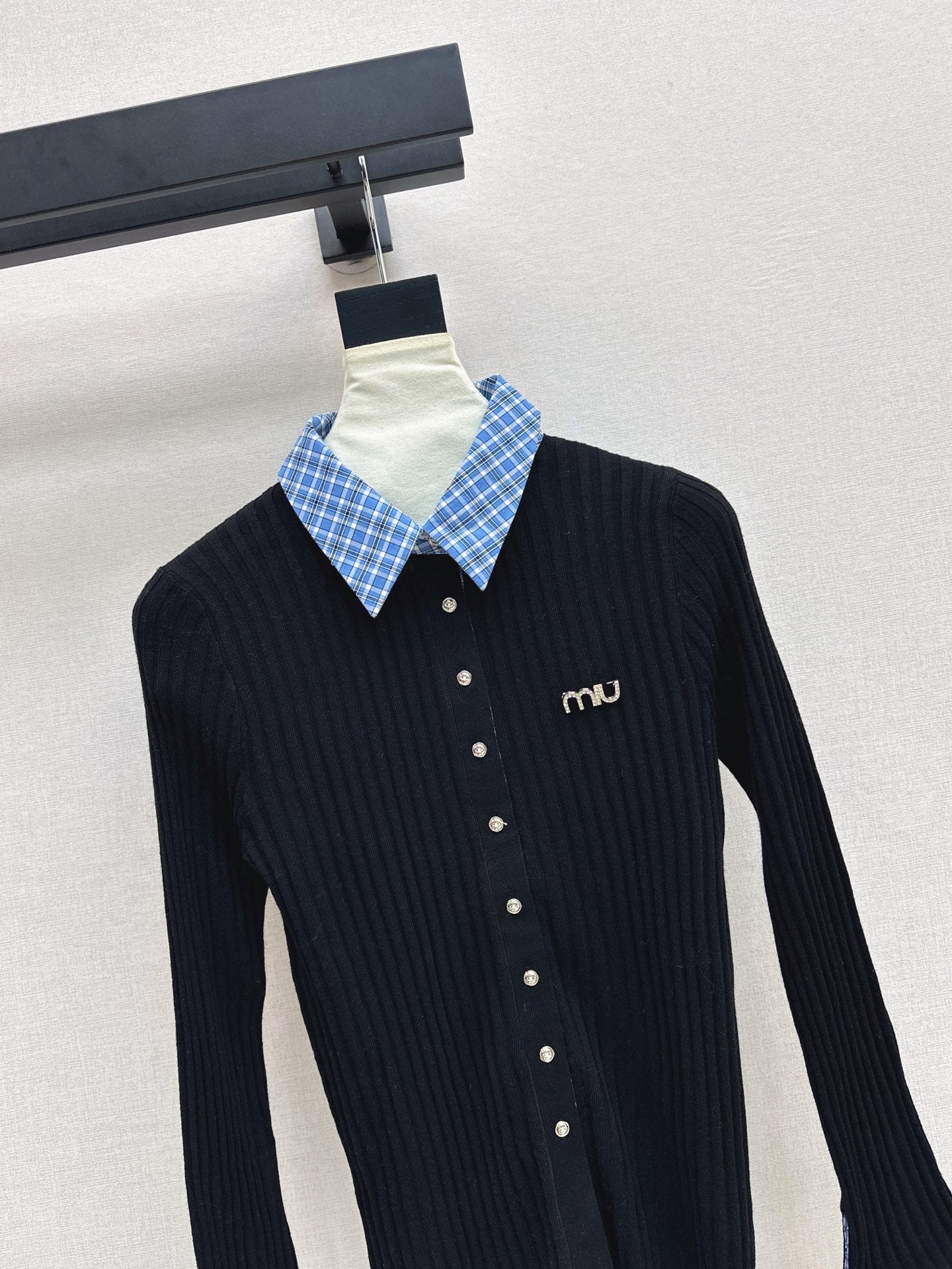 25 New plaid stitching fake two-piece sweater(WHITE/BLACK)