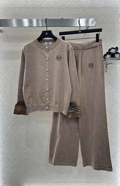 25 New Arrivals Knitted Cardigan and Pants Set