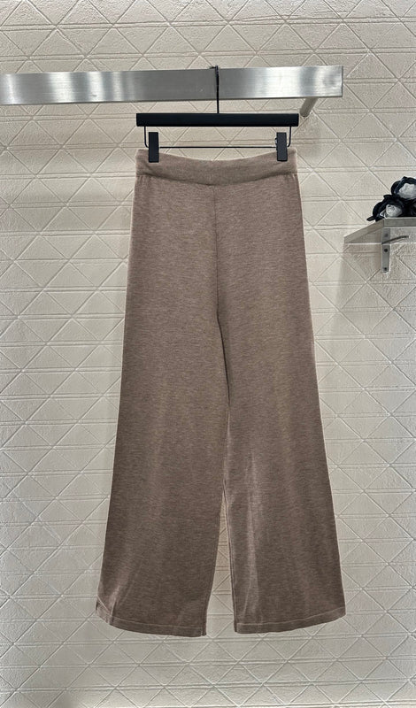 25 New Arrivals Knitted Cardigan and Pants Set