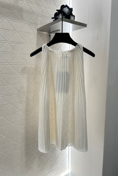 Halter neck pleated knitted vest