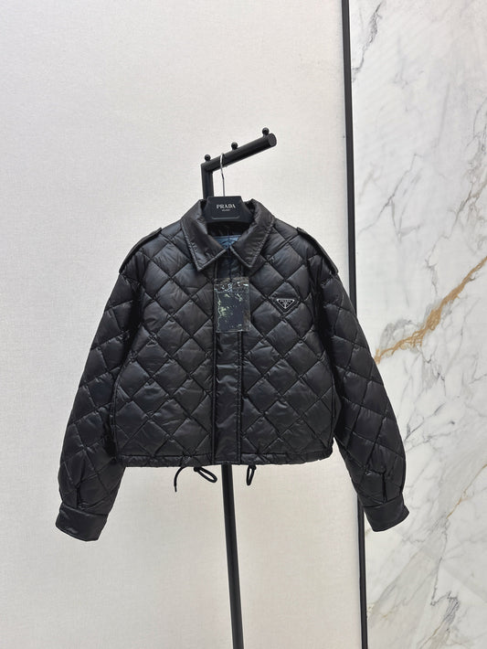 Diamond-patterned lapel short down jacket