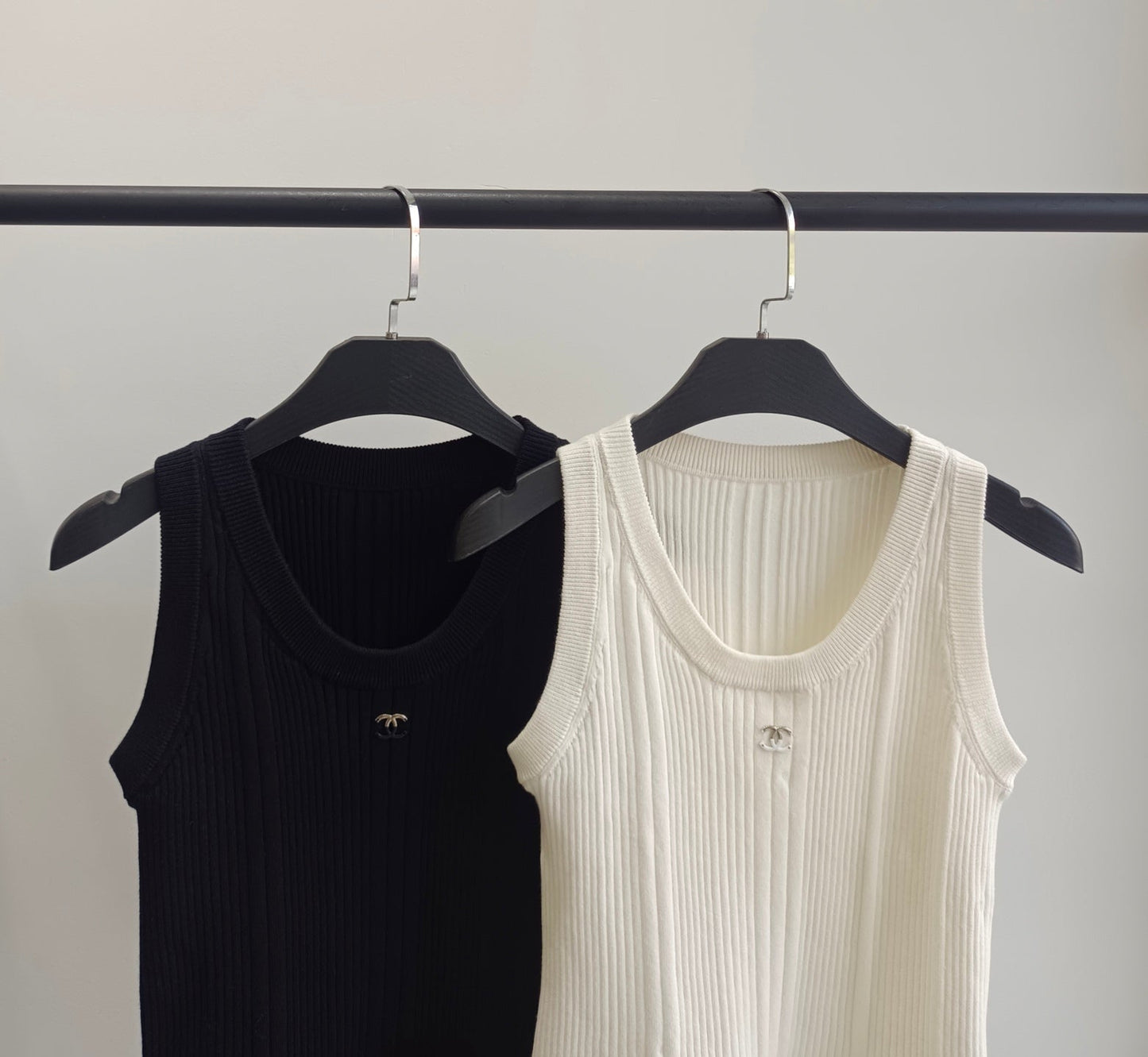 25ss new logo knitted camisole