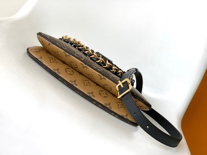 L 25 Classic old flower cowhide handbag