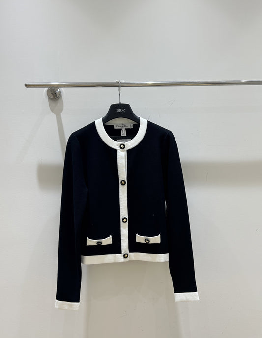 25 black and white colorblock knitted cardigan