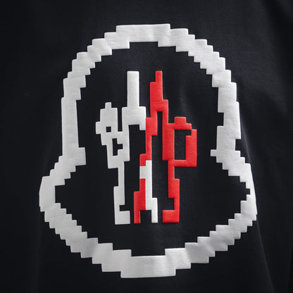 25ss's new early spring short-sleeved T-shirt with a pixelated, foamed logo print.