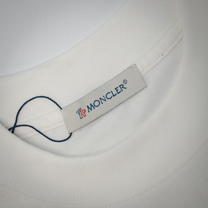 25ss's new early spring short-sleeved T-shirt with a pixelated, foamed logo print.