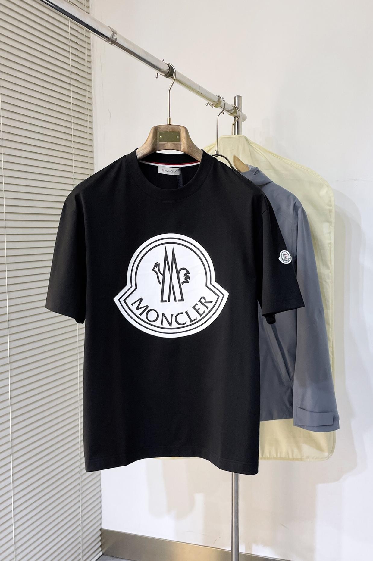 Spring/Summer new metal logo on chest t-shirt
