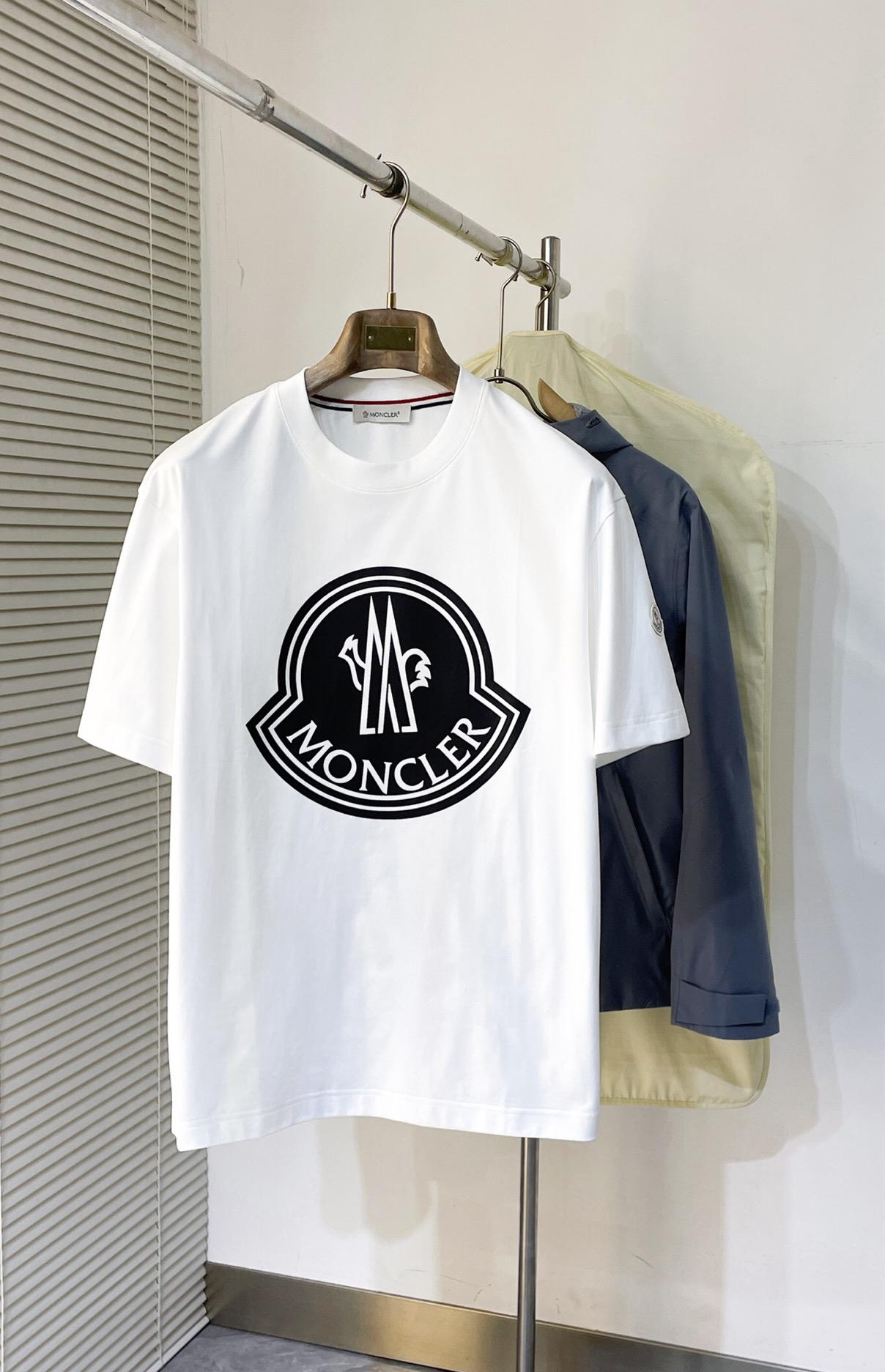 Spring/Summer new metal logo on chest t-shirt