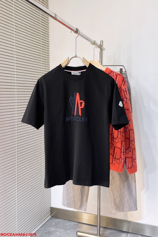 Spring/Summer new metal logo on chest t-shirt
