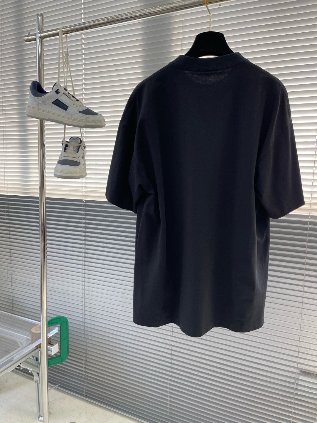 Three-dimensional silicone technology t-shirt