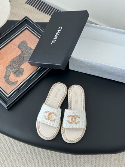 2025 Spring And Summer New Chain Shoes Collection
