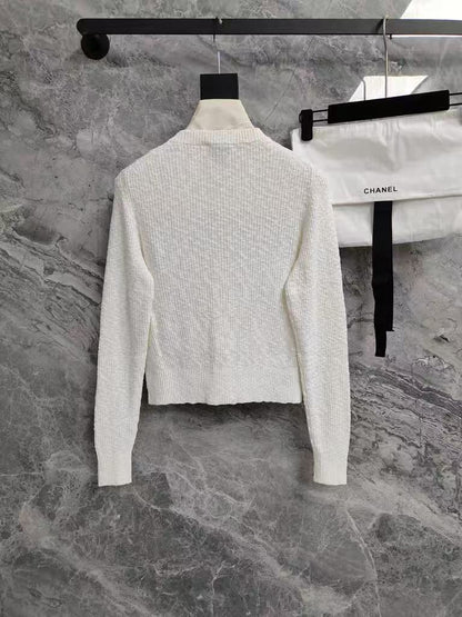 25 new white knitted cardigan
