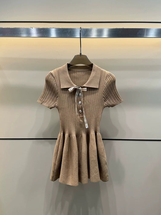 25 Early Autumn Slim Short Sleeve Dress