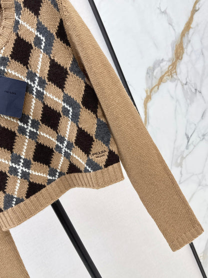 25 College style diamond plaid long sleeved sweater