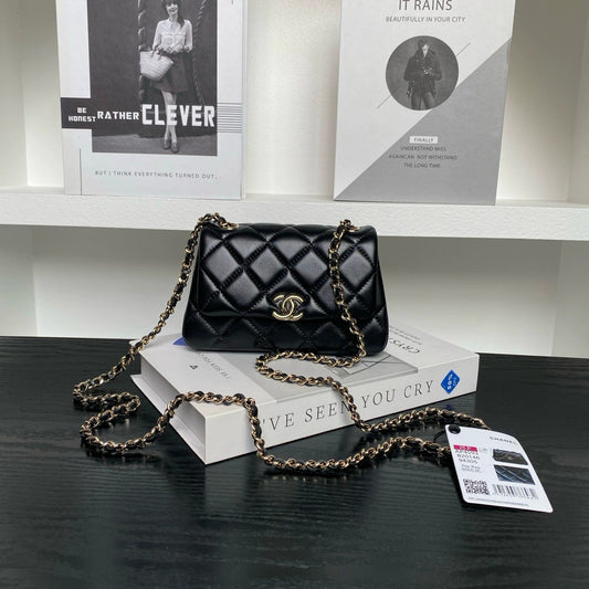 mini black lambskin chain bag