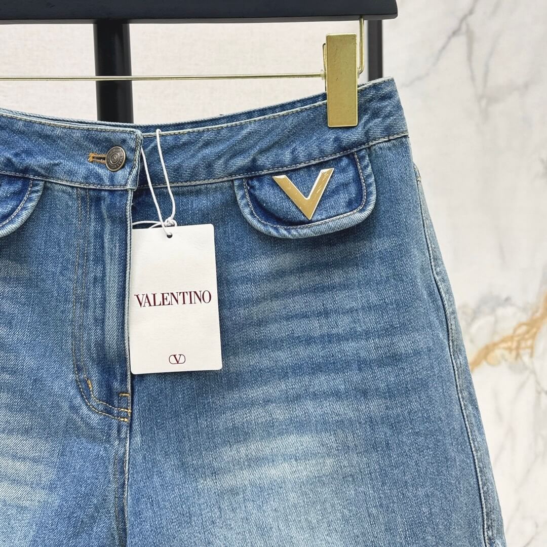Classic Vintage Washed Metal-Embellished Shorts