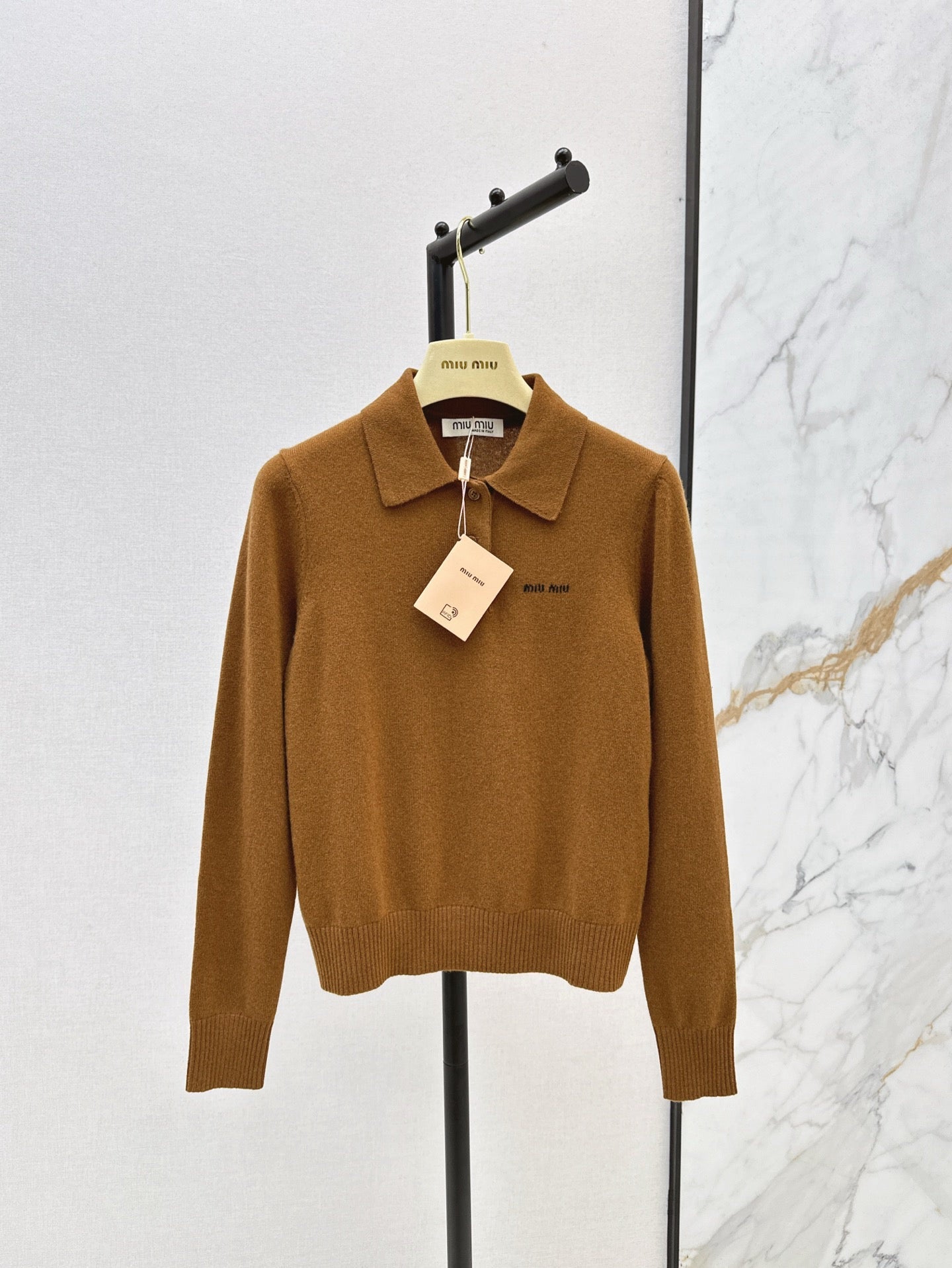 m 25ss knitted  sweater