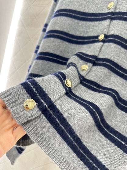 25 striped knitted long-sleeved cardigan