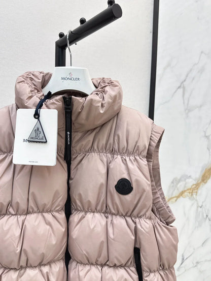 25 Collar decoration down vest