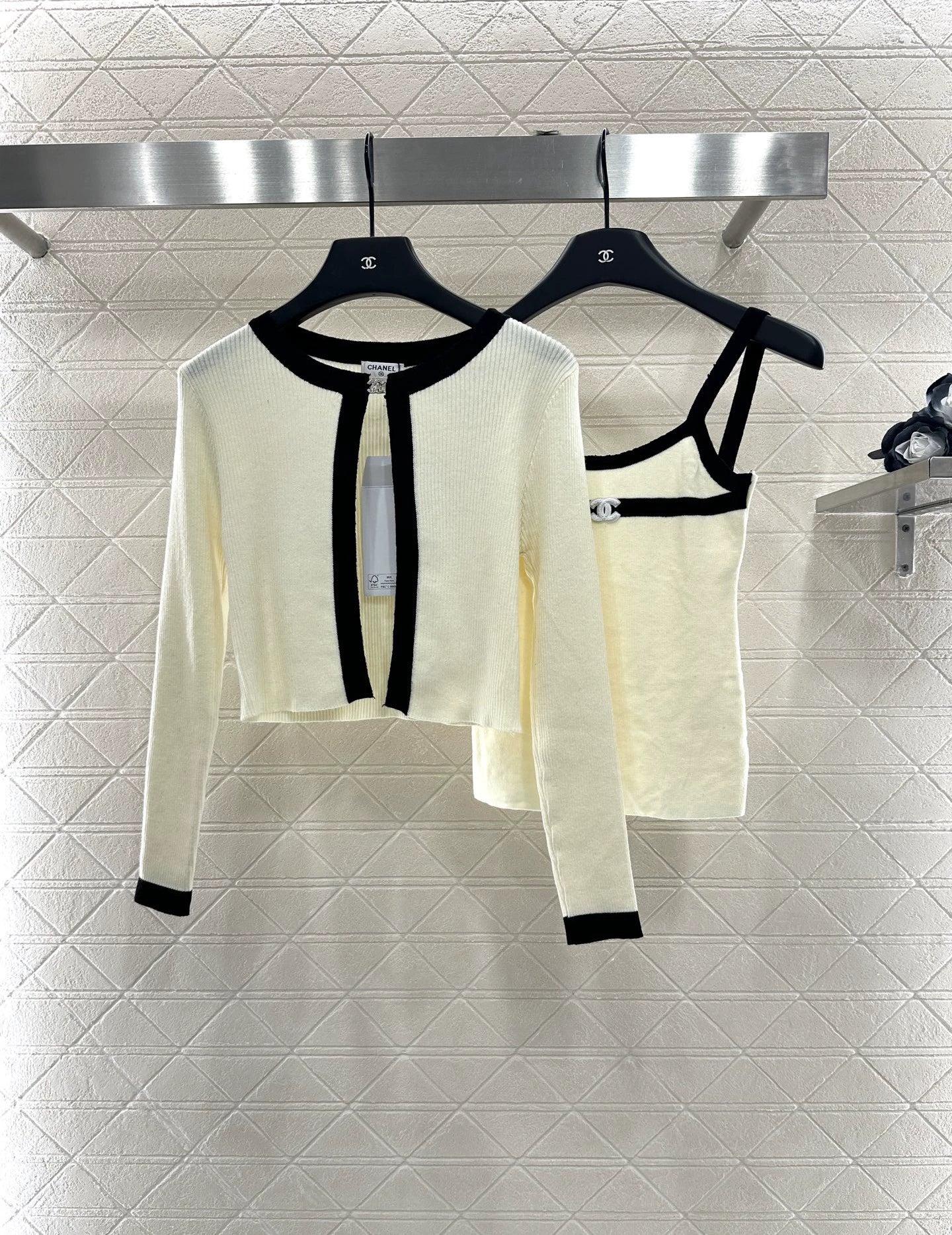 25fw Strap knit cardigan