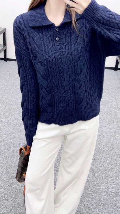 25 Crochet lapel knitted top