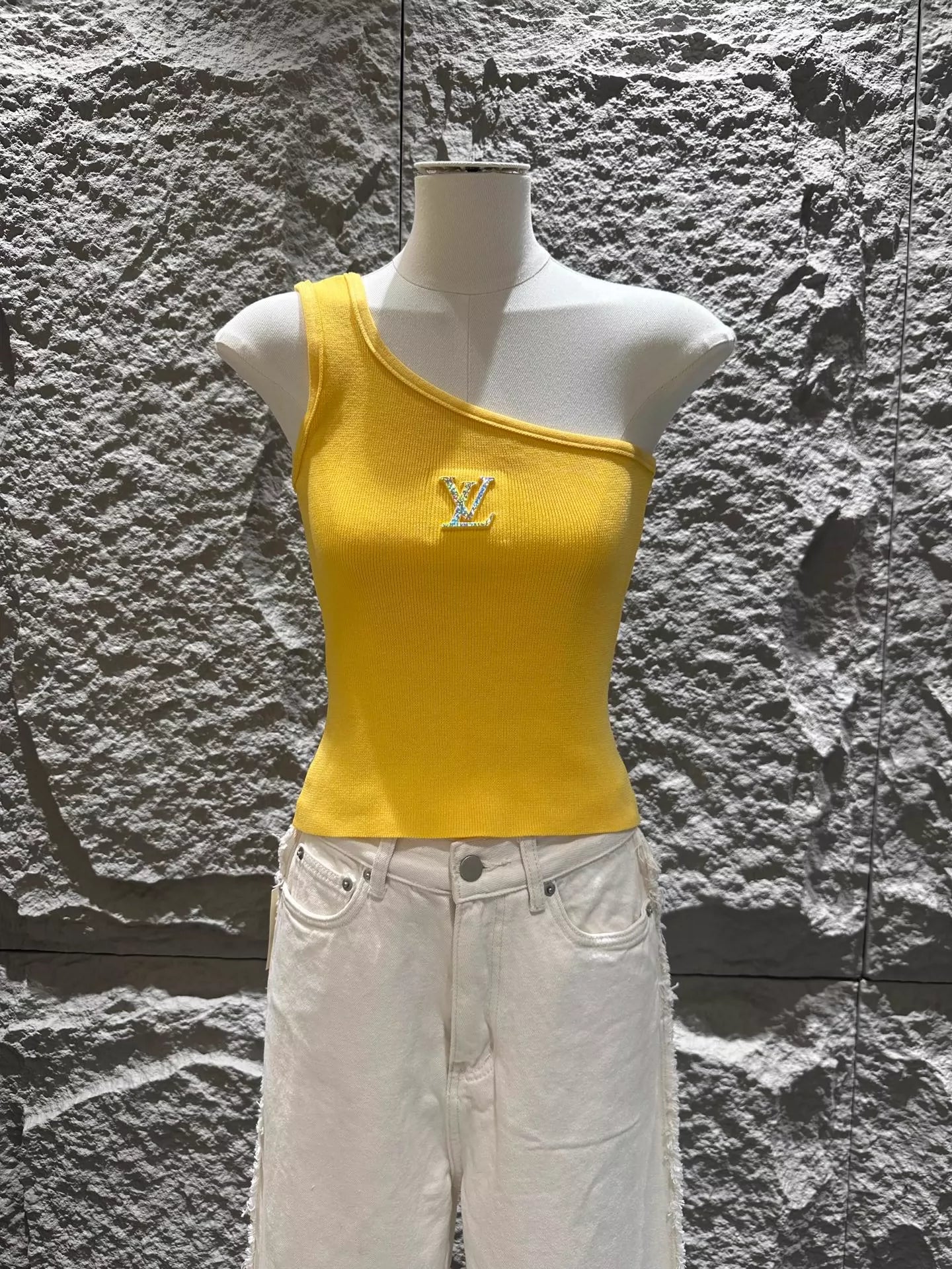 25 new summer off-shoulder vest