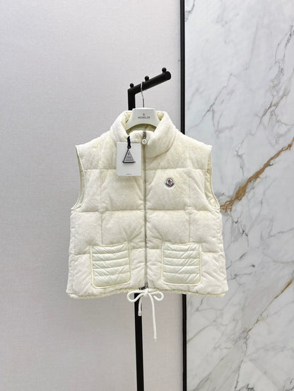 25 Mao Mao Down Vest