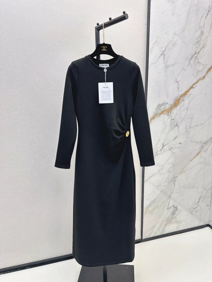 25 Hardware decoration long waist cinching dress