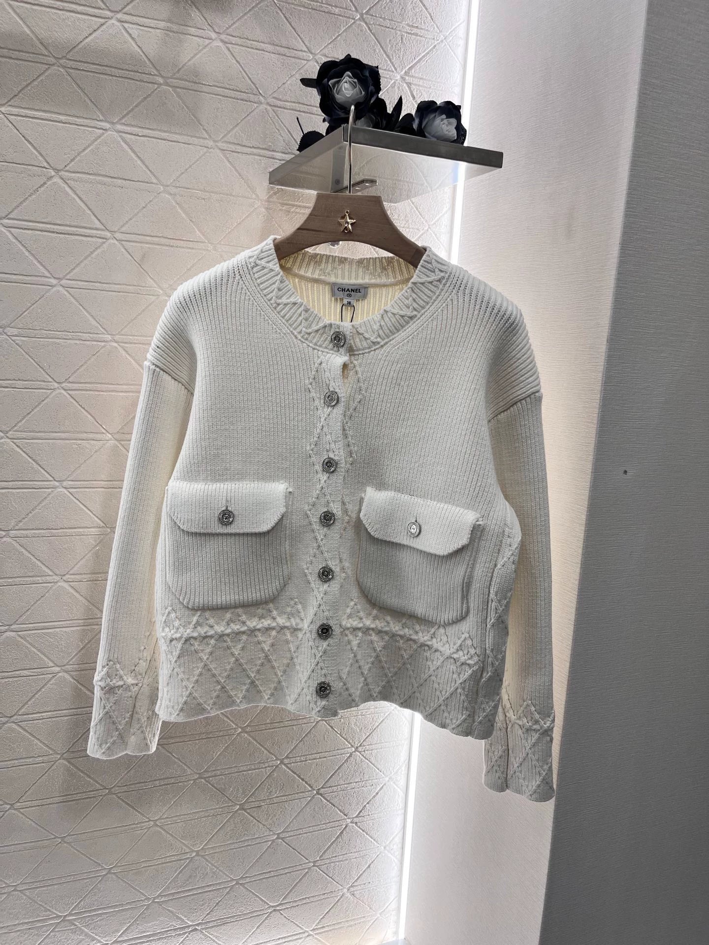 25fw  Lingge pocket knitted cardigan