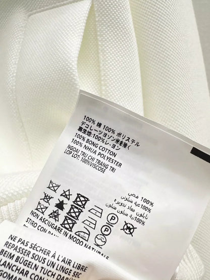 25 zipper jacket and skirt suit