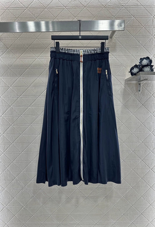 Mi 25 High-waisted zippered skirt