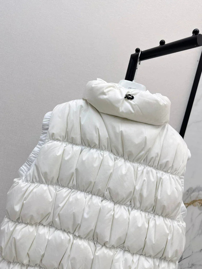 25 Collar decoration down vest