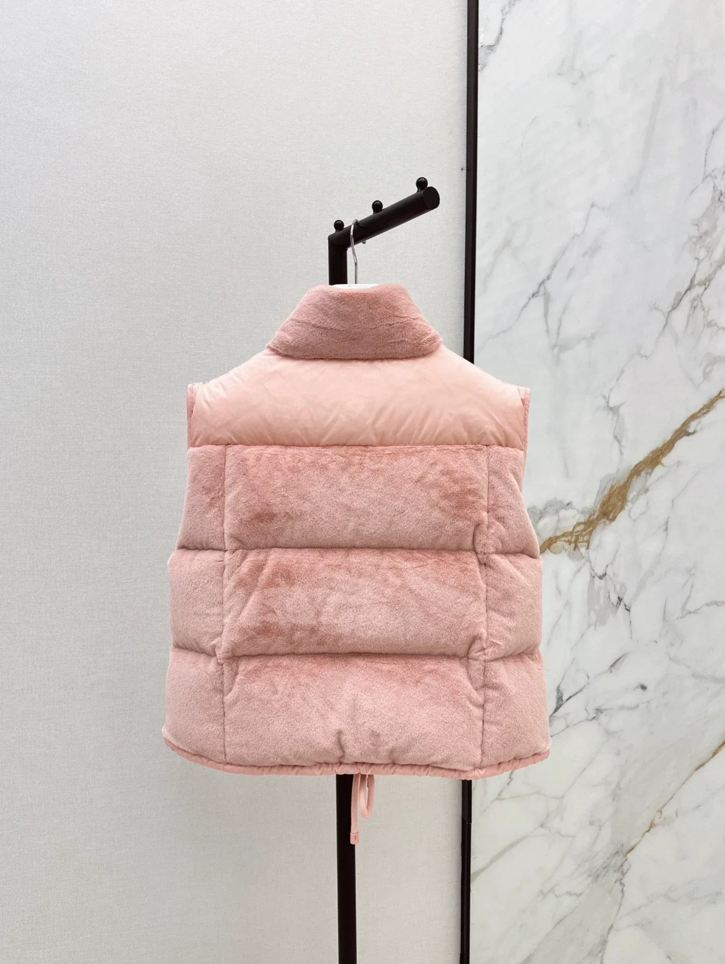 25 Mao Mao Down Vest