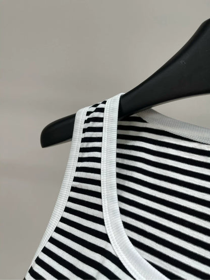 25SS new black and white striped vest for spring and summer