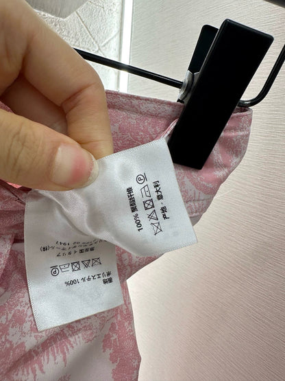 D 25 Belted jacquard dress