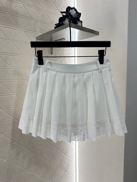 M 25 High-waisted lace pleated skirt
