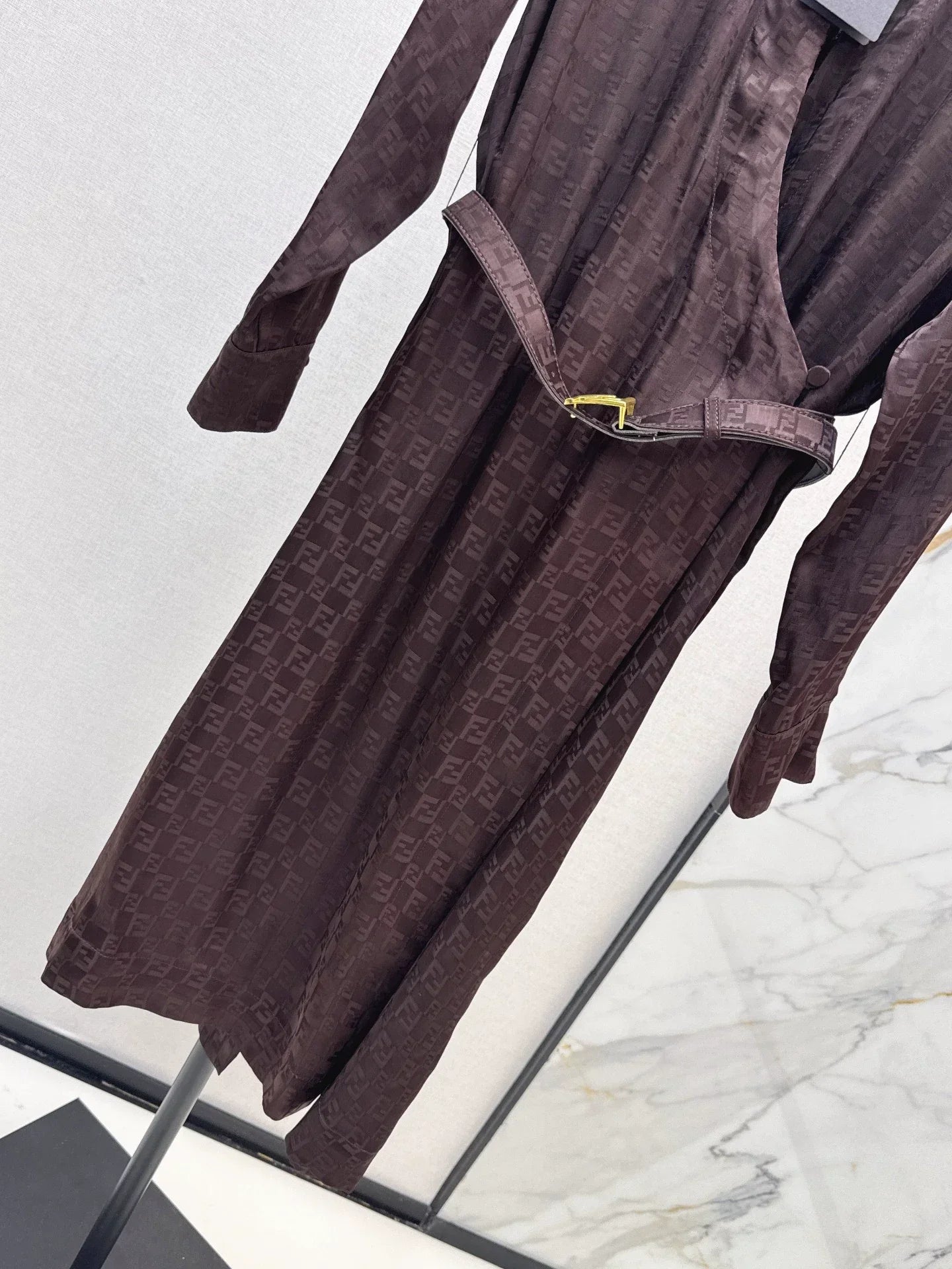 25 Jacquard cross collar waistband dress