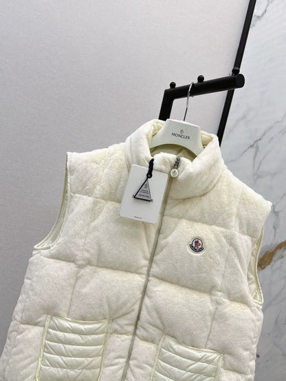 25 Mao Mao Down Vest
