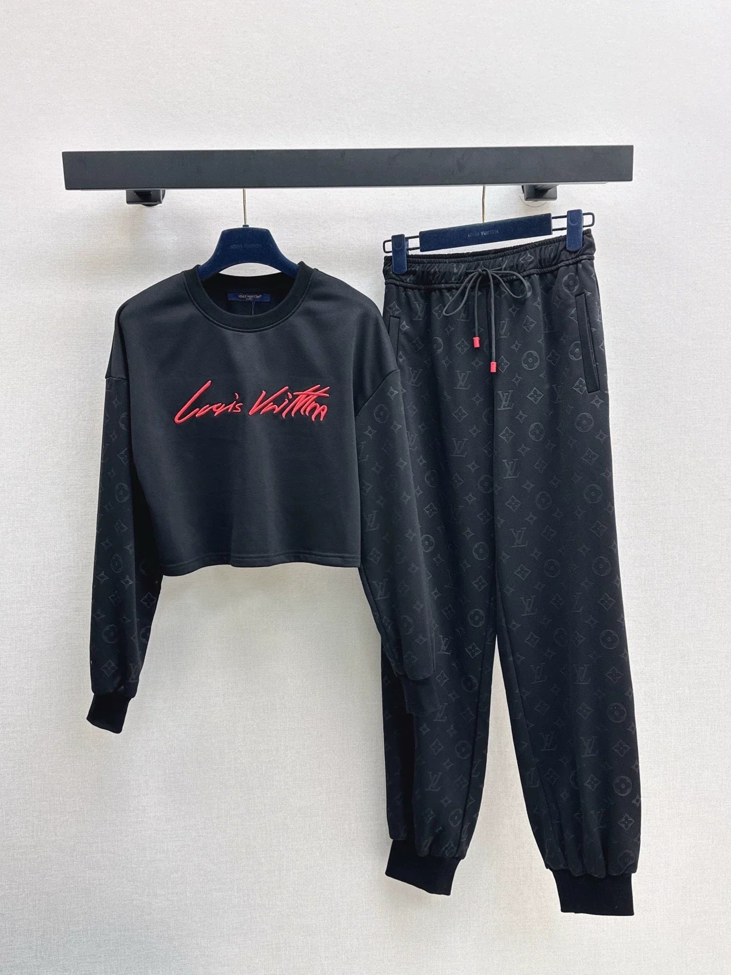 Round neck letter hoodie and pants set