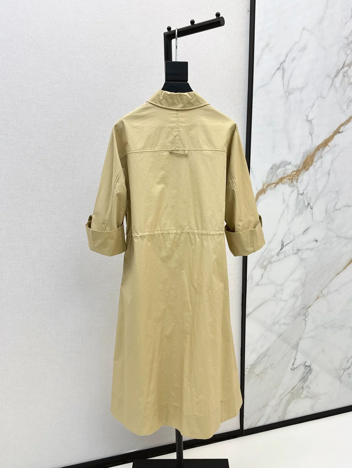 25 Shirt collar waist cinching dress