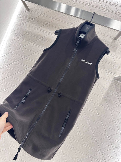Mi 25 Zippered workwear polar fleece vest dress