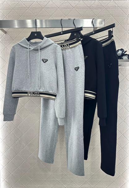 P 25 Web hooded sweatshirt and trousers set