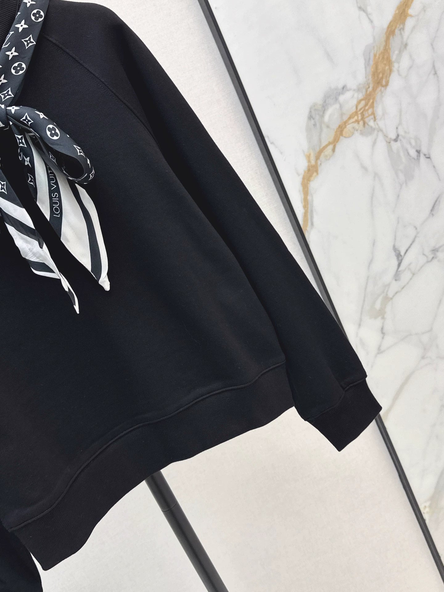 25fw Silk scarf pullover hoodie