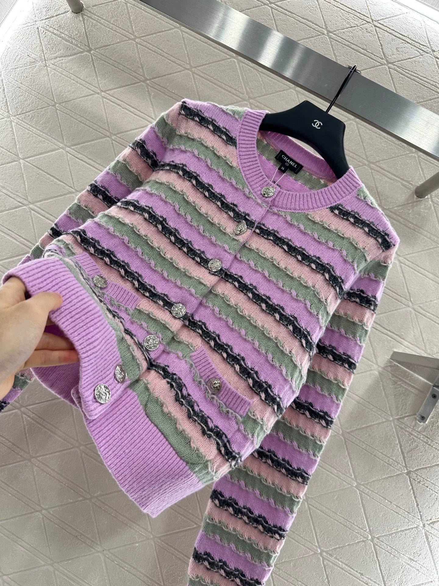25fw Striped knitted cardigan