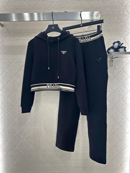 P 25 Web hooded sweatshirt and trousers set