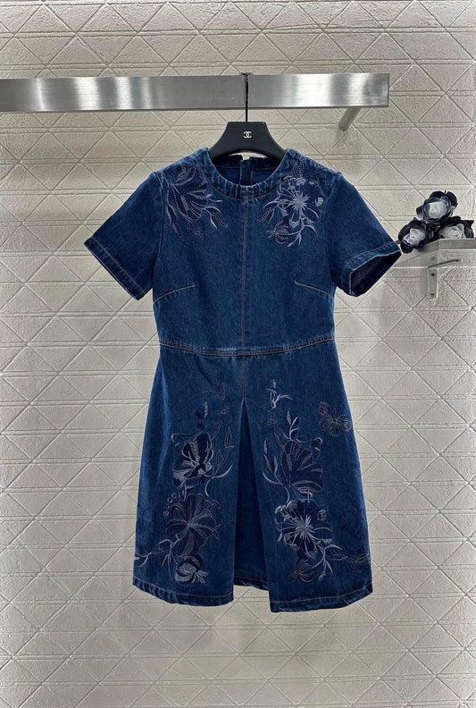 2025 Heavy Industry Embroidered Dress